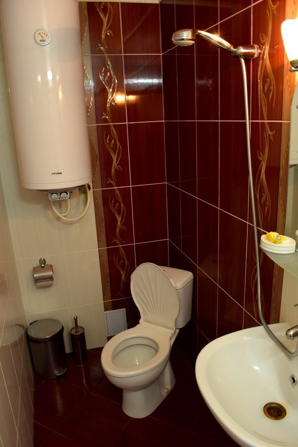 Complex Pele Hotel Zmeitsa ภายนอก รูปภาพ